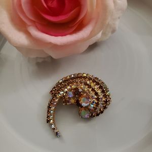 Vintage Aurora Borealis 1960's Brooch